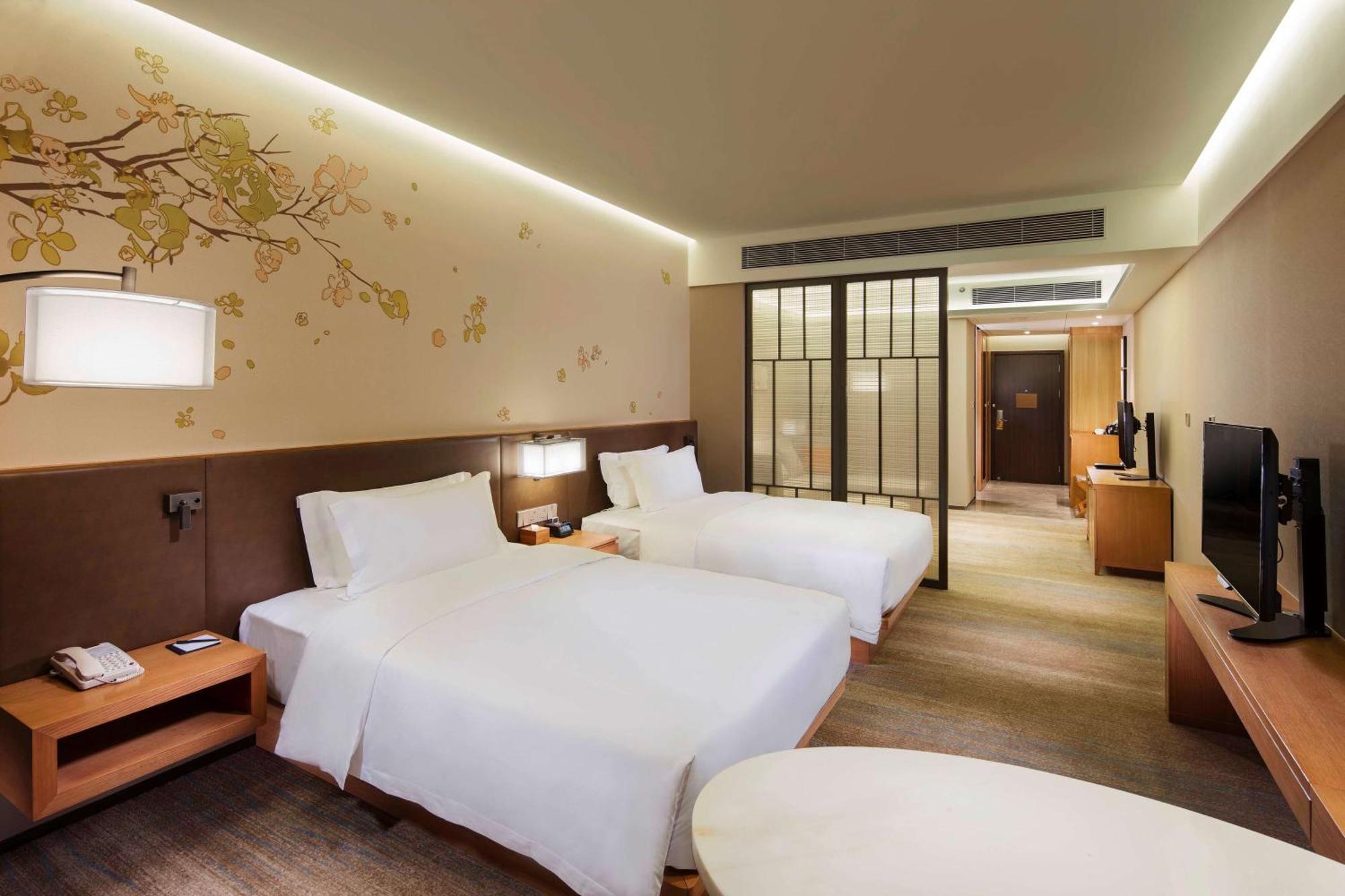 Hilton Garden Inn Shiyan Shiyan  Exterior photo